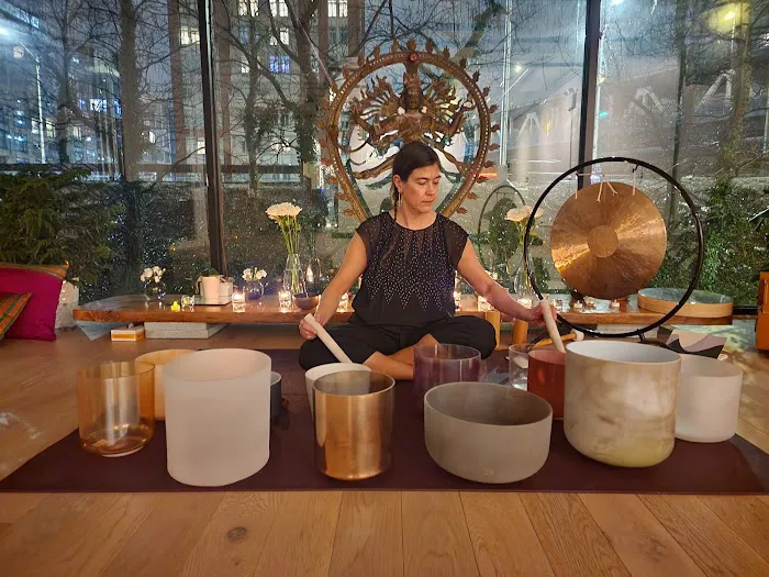 Abhaya Yoga Dumbo 4
