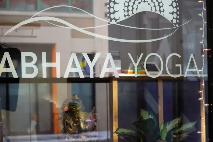 Abhaya Yoga Dumbo 4