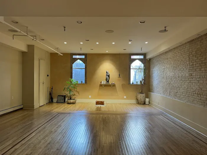 Bhakti Center Yoga 4