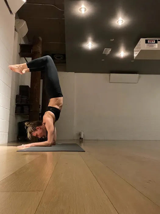 VERAYOGA 4