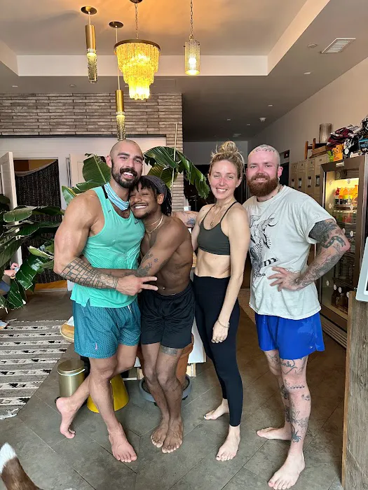VERAYOGA 4