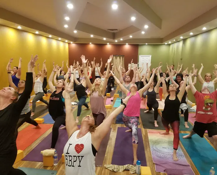 5 Boro Power Yoga 4