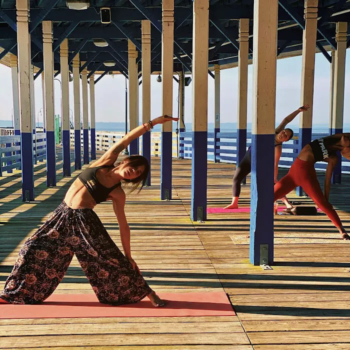 HEAL YOGA 4