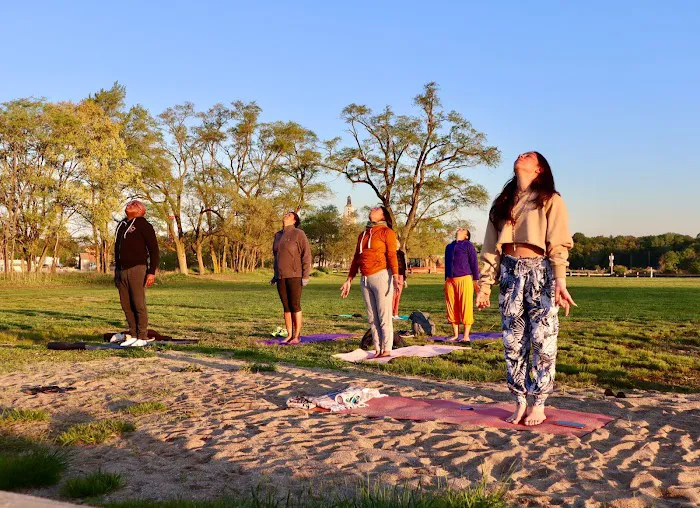 HEAL YOGA 4