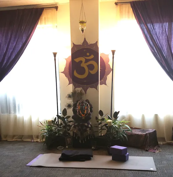 Yoga Loka 4
