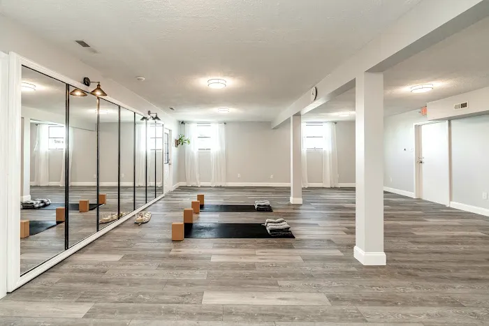 Align Yoga Studio 4