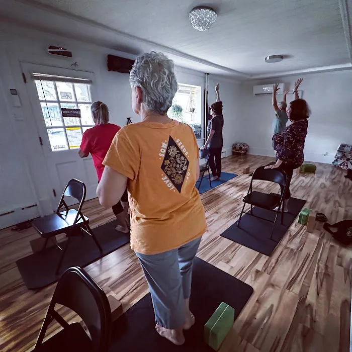 Lightbox Yoga 4