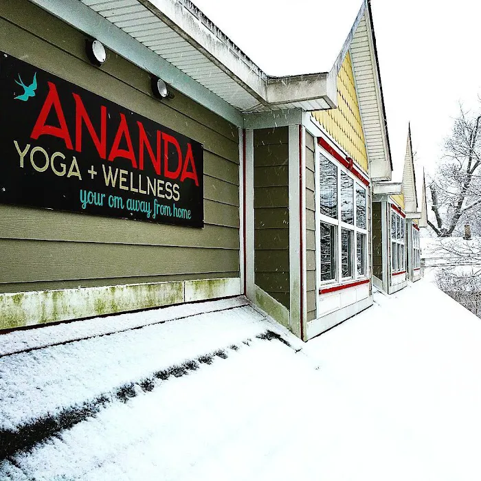 Ananda Yoga + Wellness 4
