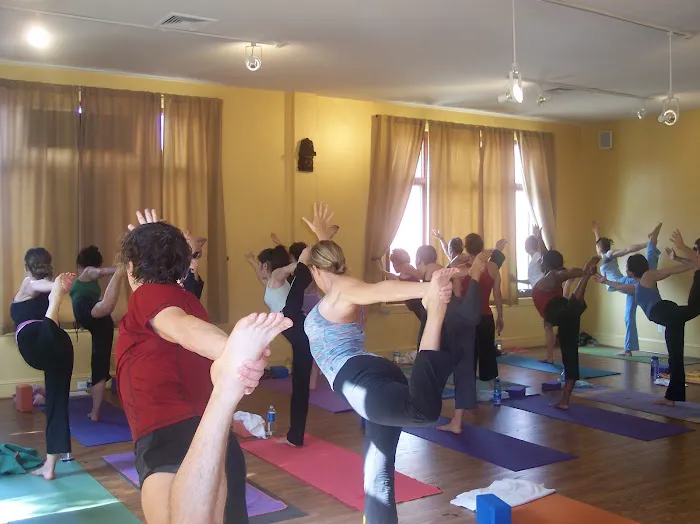 Power Yoga Works 4