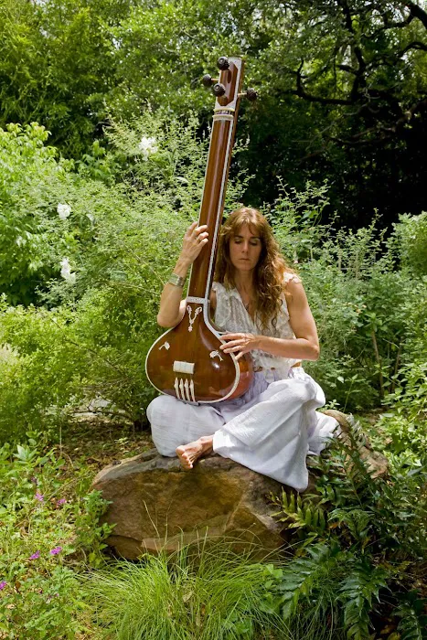 Yoga Artist Retreat & Dream Theater 5