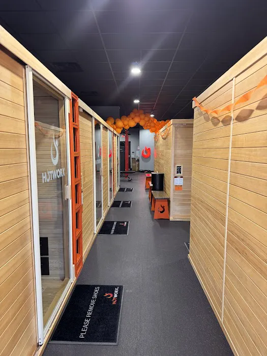 HOTWORX - Ephrata, PA 3