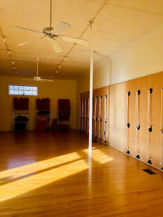 Root Yoga Studio 4