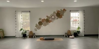 NOMAD Yoga + Barre