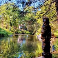 October Gardens Yoga and Meditation ico