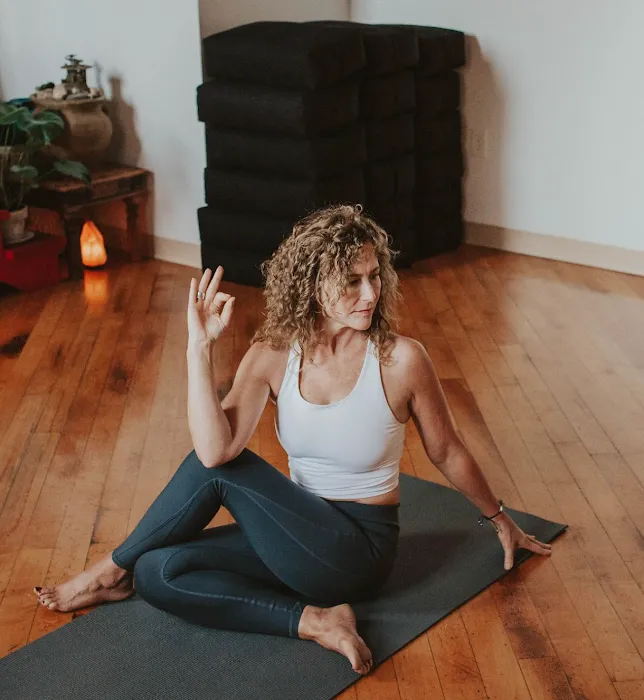 LAM Yoga 5