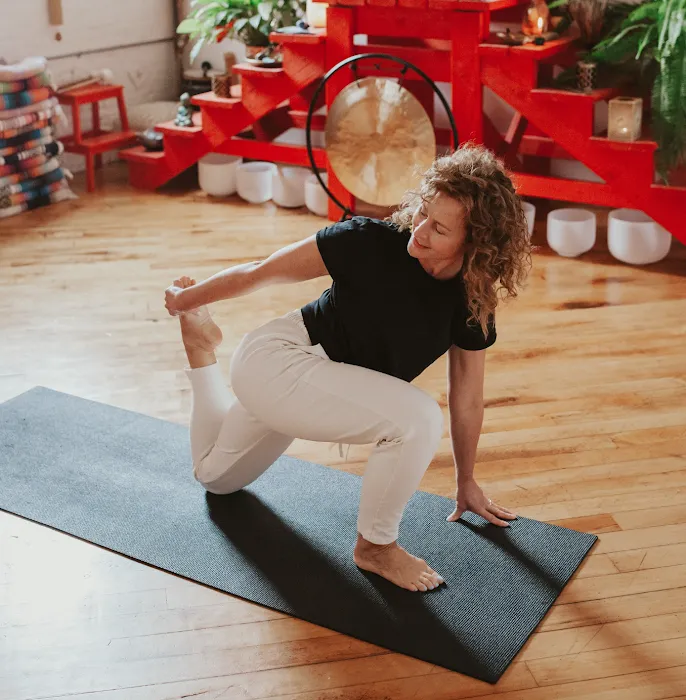 LAM Yoga 5