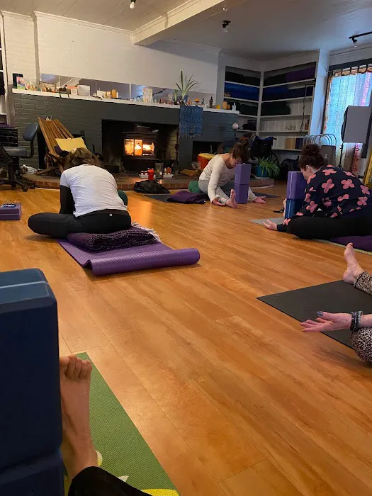 Amenia Yoga - a Place for Wellness 4