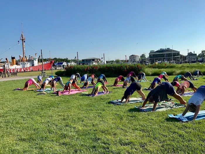 Dimitra Yoga 4